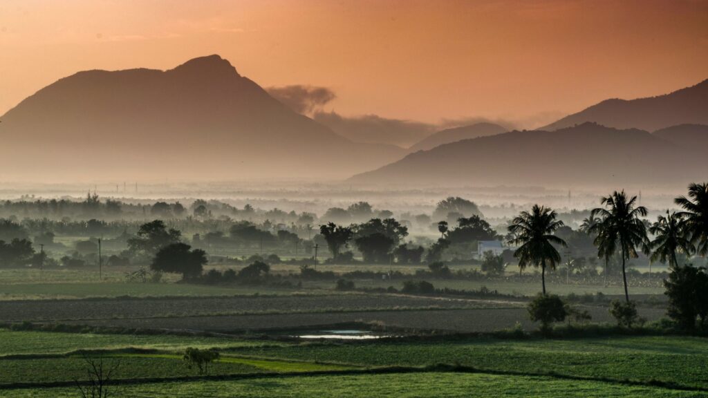 An Itinerary To Explore The Beautiful Tamil Nadu Tourist Places